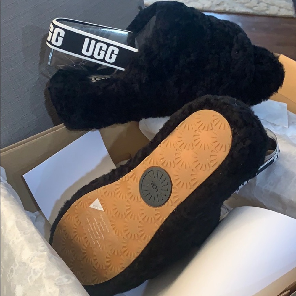 UGG with fluff yeah slide - Picture 2 of 3